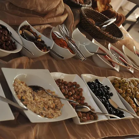 Hotel Artefes Old 3*