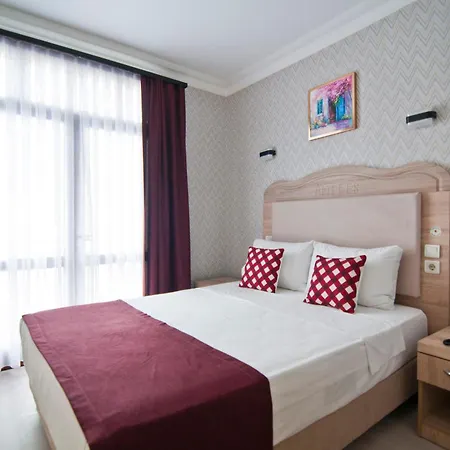 Artefes Old Hotel