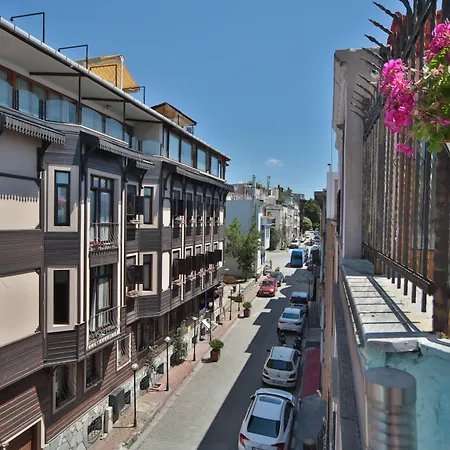 Hotel Artefes Old 3*