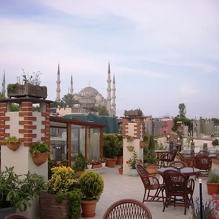 Artefes Old ホテル