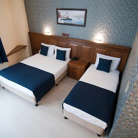 Hotel Artefes Old 3*