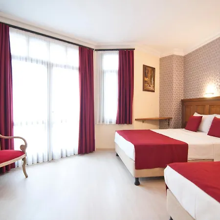 Отель Artefes Old 4*
