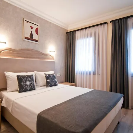 Artefes Old Отель 4*