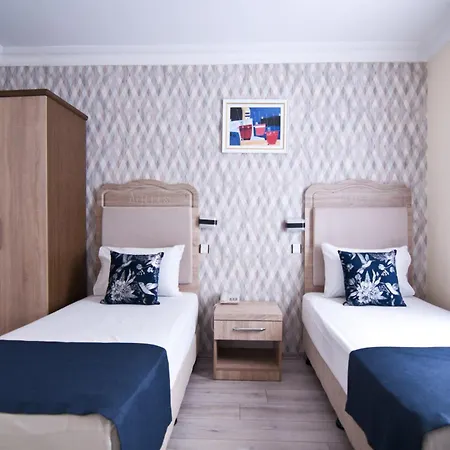 Artefes Old Отель 4*