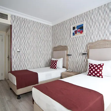 Artefes Old Отель 4*