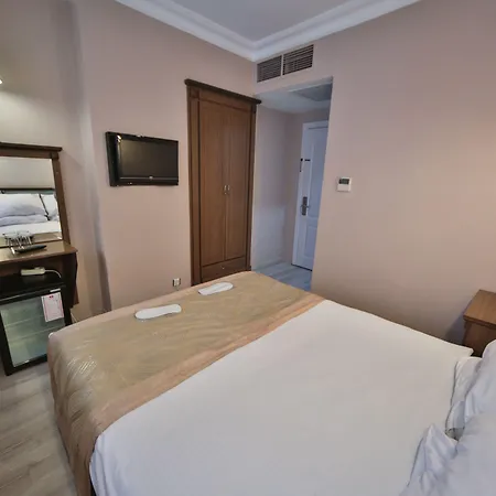 Artefes Old 3* イスタンブール