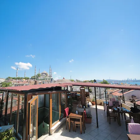 Artefes Old ホテル