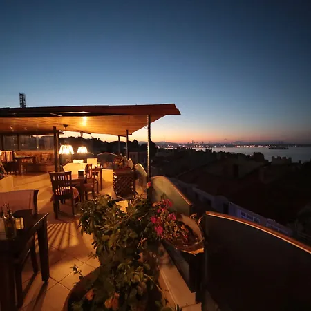 Artefes Old ホテル