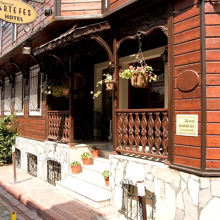 Artefes Old ホテル