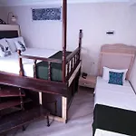 Artefes Old 3*