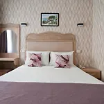Artefes Old Hotel
