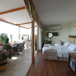 Hotel Artefes Old
